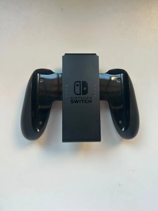 Nintendo Switch + accesorios (caja, mandos..)