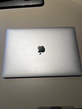 MacBook Pro 13” 2019 8GB RAM Plata