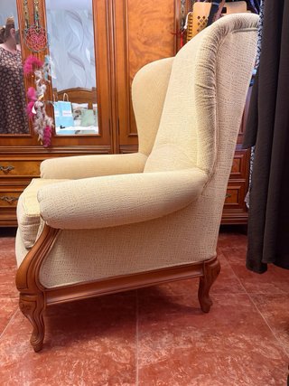 Dos sillones orejeros