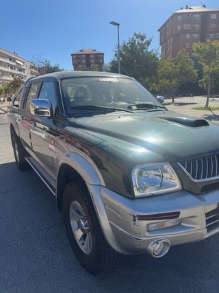 Mitsubishi L 200 2005