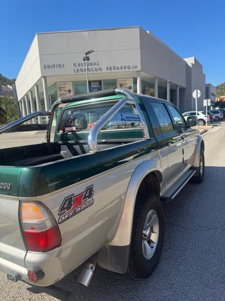 Mitsubishi L 200 2005