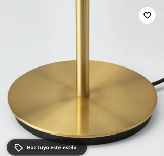 Lámpara de mesa dorada y blanca