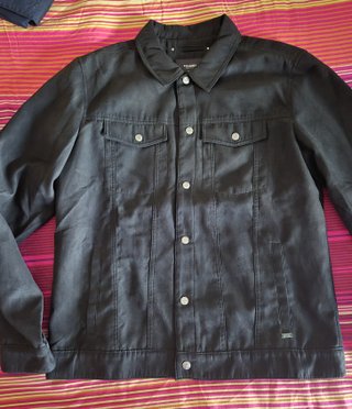 Cazadora vaquera Pull&Bear negra Talla L