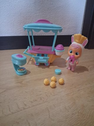 Pastelería Bebé Llorón con accesorios