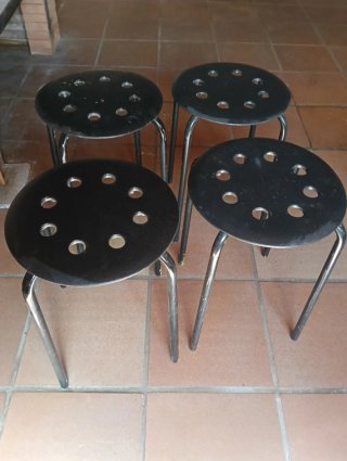 4 Taburetes Ikea Negros