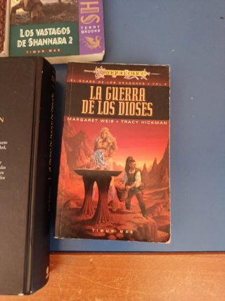el trono de huesos de dragón