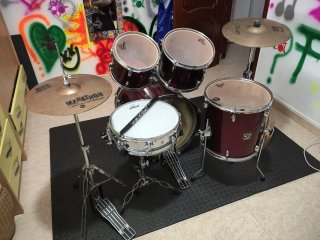 Batería Acústica Completa Gretsch Roja