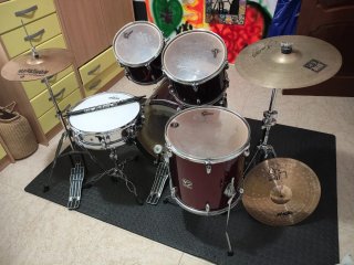 Batería Acústica Completa Gretsch Roja