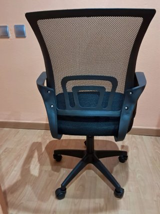 Silla de escritorio ergonómica negra
