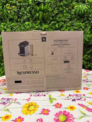 NESPRESSO PIXIE NUEVA + 100 CÁPSULAS REGALO