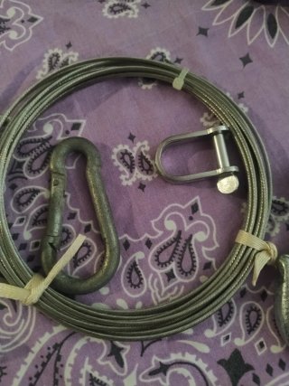Cable de acero con ganchos