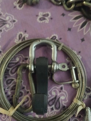 Cable de acero con ganchos
