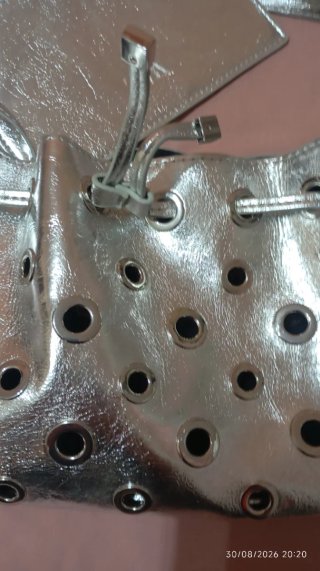 Borsetta Zara argento con occhielli
