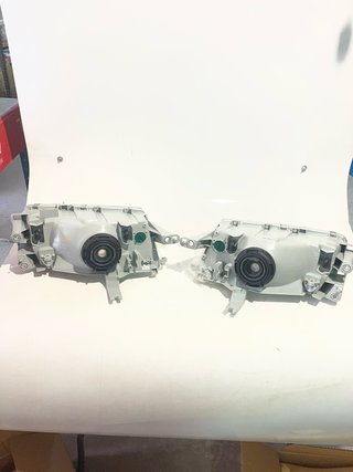 Faros Mazda 323 4p 95-99