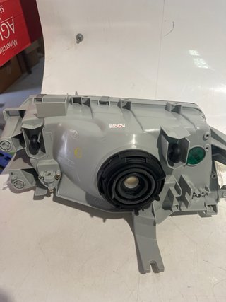 Faros Mazda 323 4p 95-99