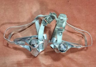 Pedales Campagnolo Triompe.