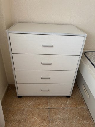 Cómoda cajonera gris y blanca