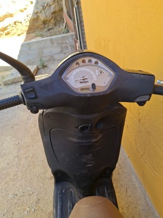 Piaggio Liberty Negra y Marrón