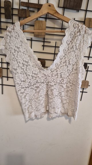 Top encaje blanco Stradivarius