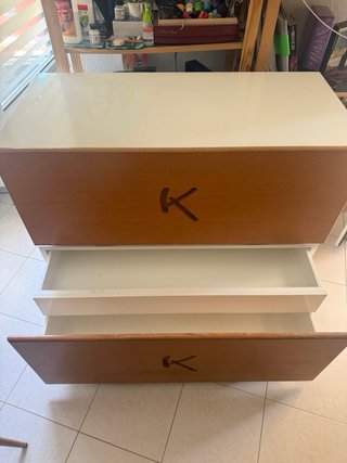 Cómoda de madera con cajones , se puede separar