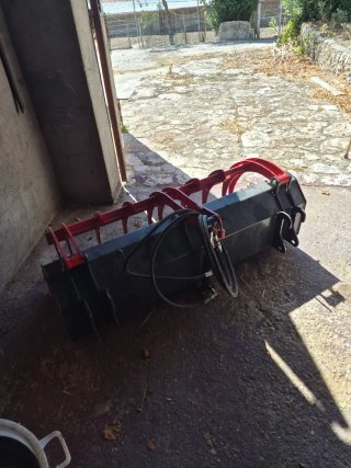 Cazo de cocodrilo,estiercol minitractor
