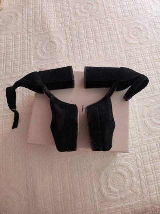 Zapatos de tacón negros