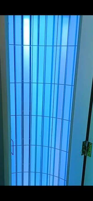Solárium Vertical TANSUN con Vestidor