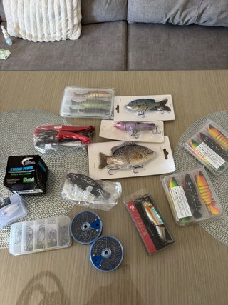 Lotes de señuelos y accesorios de pesca
