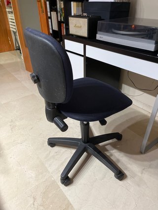 Silla de escritorio IKEA negra