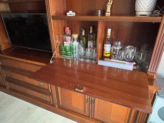Mueble modular de salón con vitrina y mueble bar