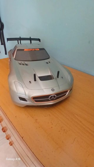 Coche RC Kyosho 1/10 Completo