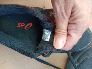 Zapatillas Asics Venture Niños Negro/Rojo