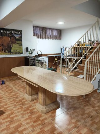 Mesa extensible de salón con cristal incluido