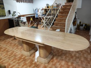 Mesa extensible de salón con cristal incluido