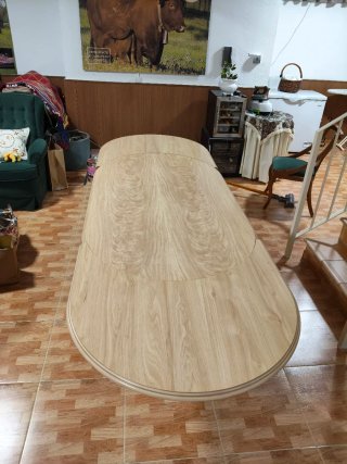 Mesa extensible de salón con cristal incluido