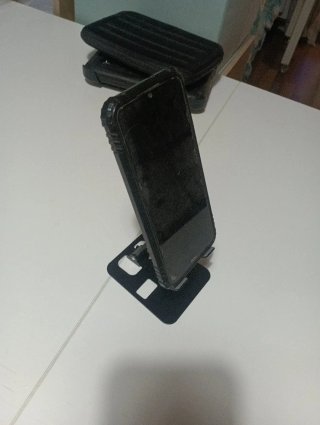 Soporte sobremesa para móvil