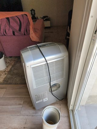 Aire Acondicionado DeLonghi Pinguino PAC C110
