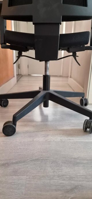 Silla de escritorio negra