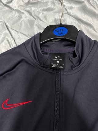 Chaqueta Nike Dri-Fit Morada Talla M