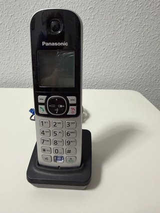 Teléfono inalámbrico Panasonic KX-TG6812 Trio