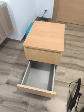 Mesita de Noche Ikea Madera Clara