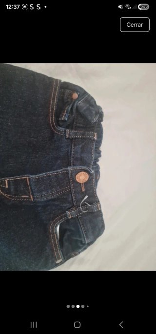 Pantalón vaquero azul marca hym
