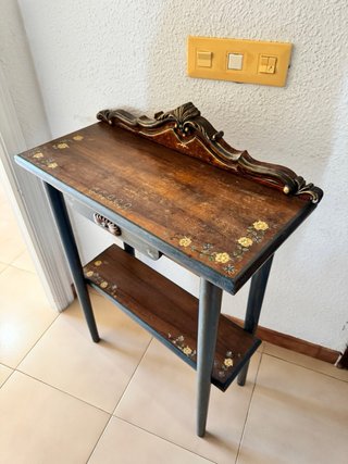 Mesa recibidor madera pintada flores