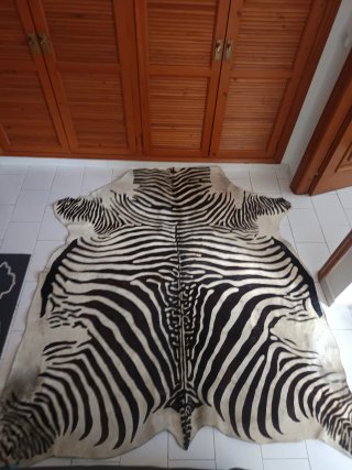 Alfombra Piel Cebra Beige y Negra