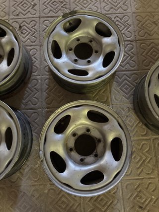Llantas Nissan Terrano 2 (5 unidades)