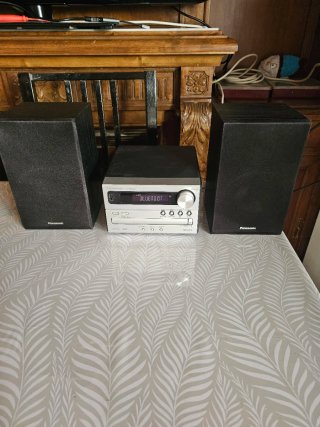 Mini cadena Panasonic plata 20w Bluetooth