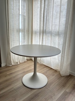 Mesa redonda Ikea Docksta blanca