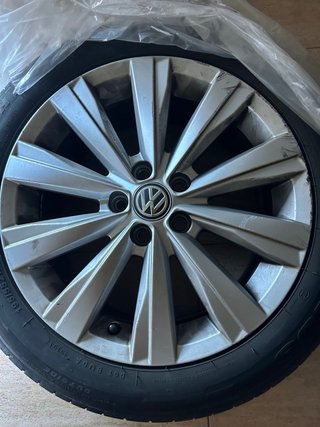 Llantas Volkswagen 16 pulgadas con neumáticos