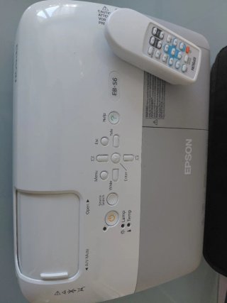 Proyector Epson EB-S6