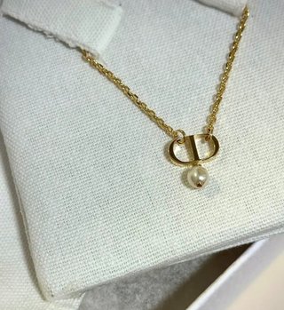 Collar colgante Dior dorado con perla